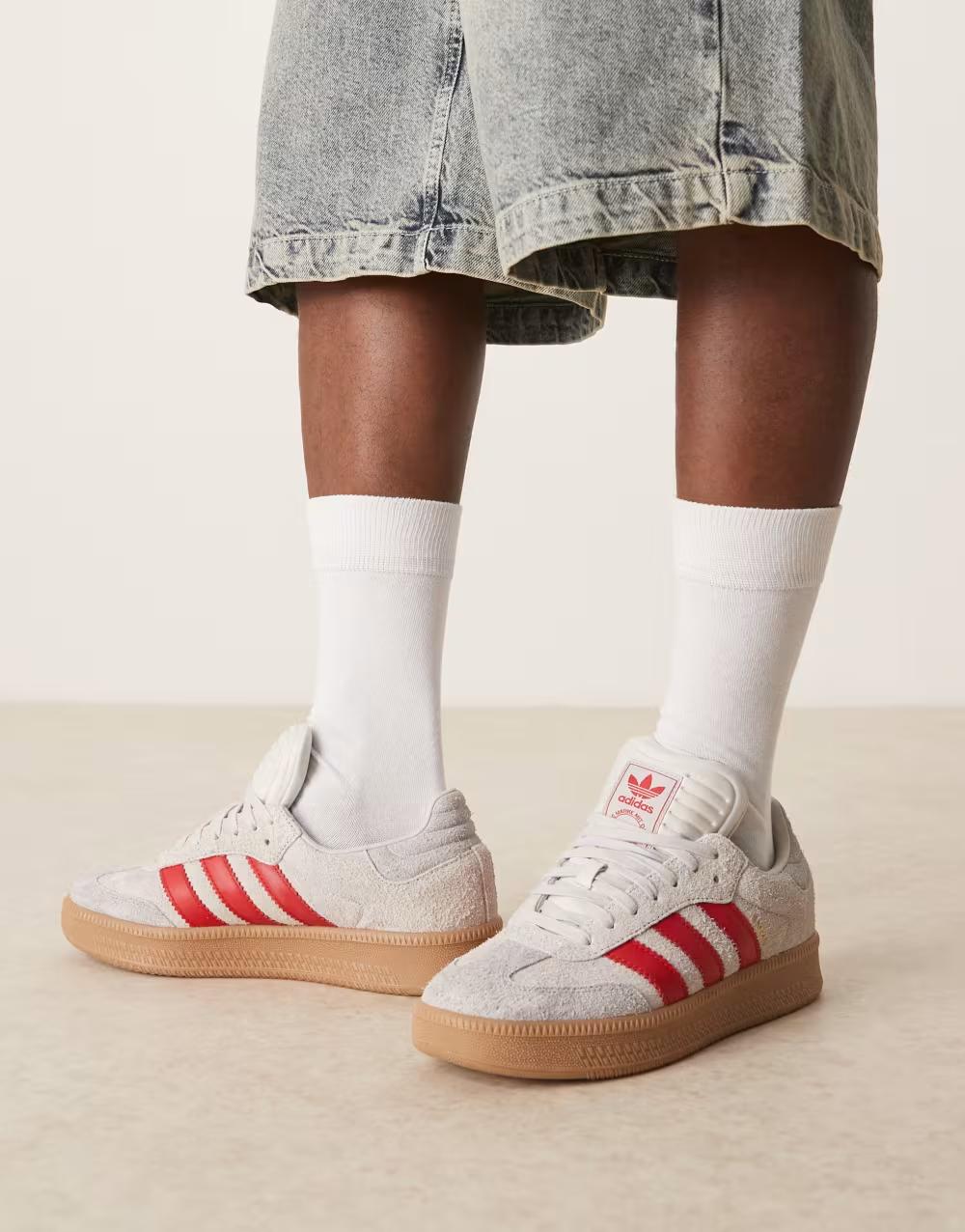 SAMBA XLG BUTY SPORTOWE SKÓRA NATURALNA JS3826