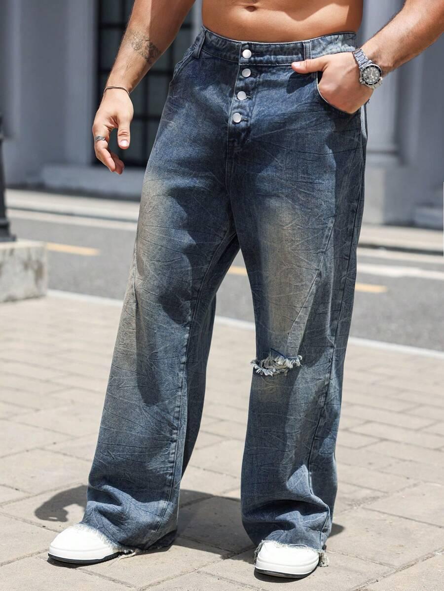 niebieskie spodnie jeans