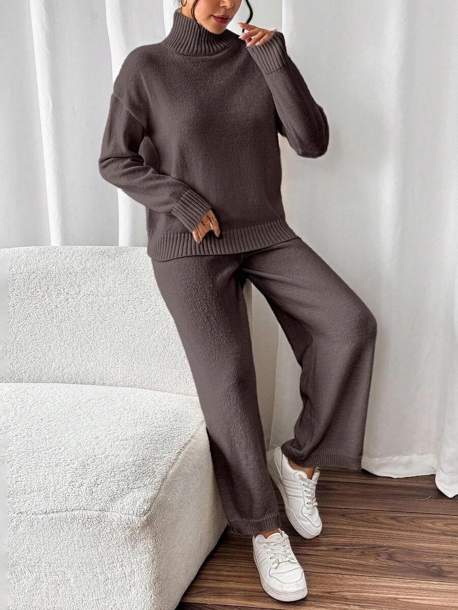 BRĄZOWY DZIANINOWY SWETER SPODNIE KOMPLET 