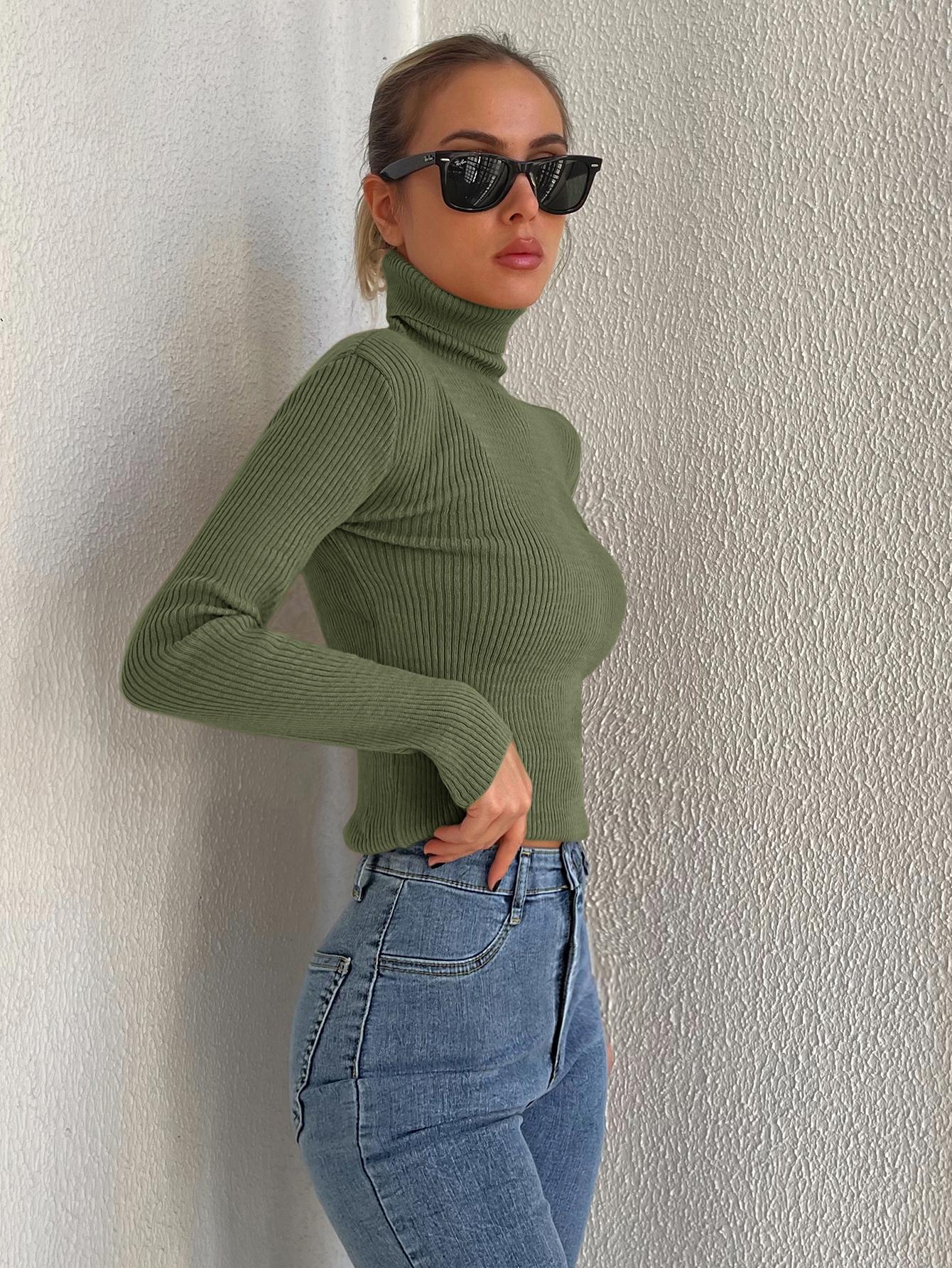 DOPASOWANY SWETER Z GOLFEM