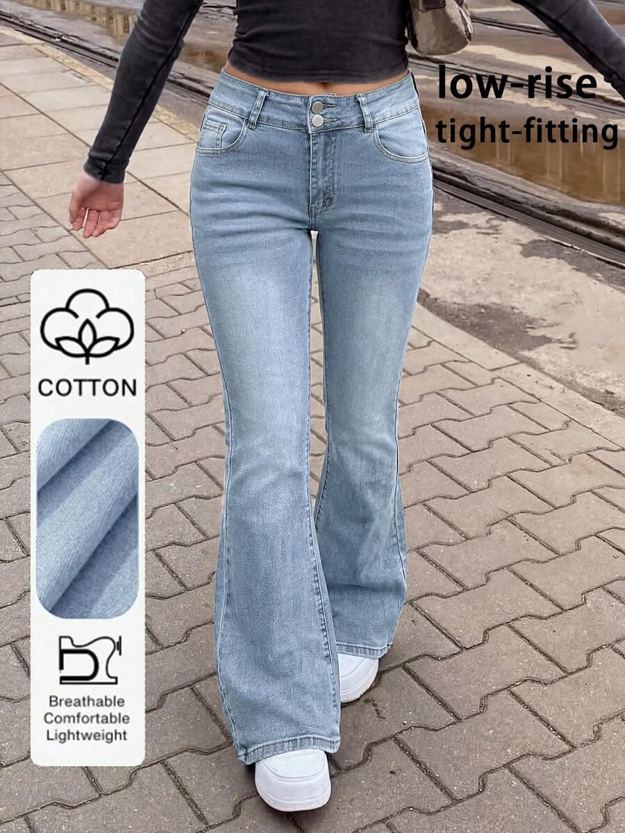 niebieskie spodnie jeans dzwony