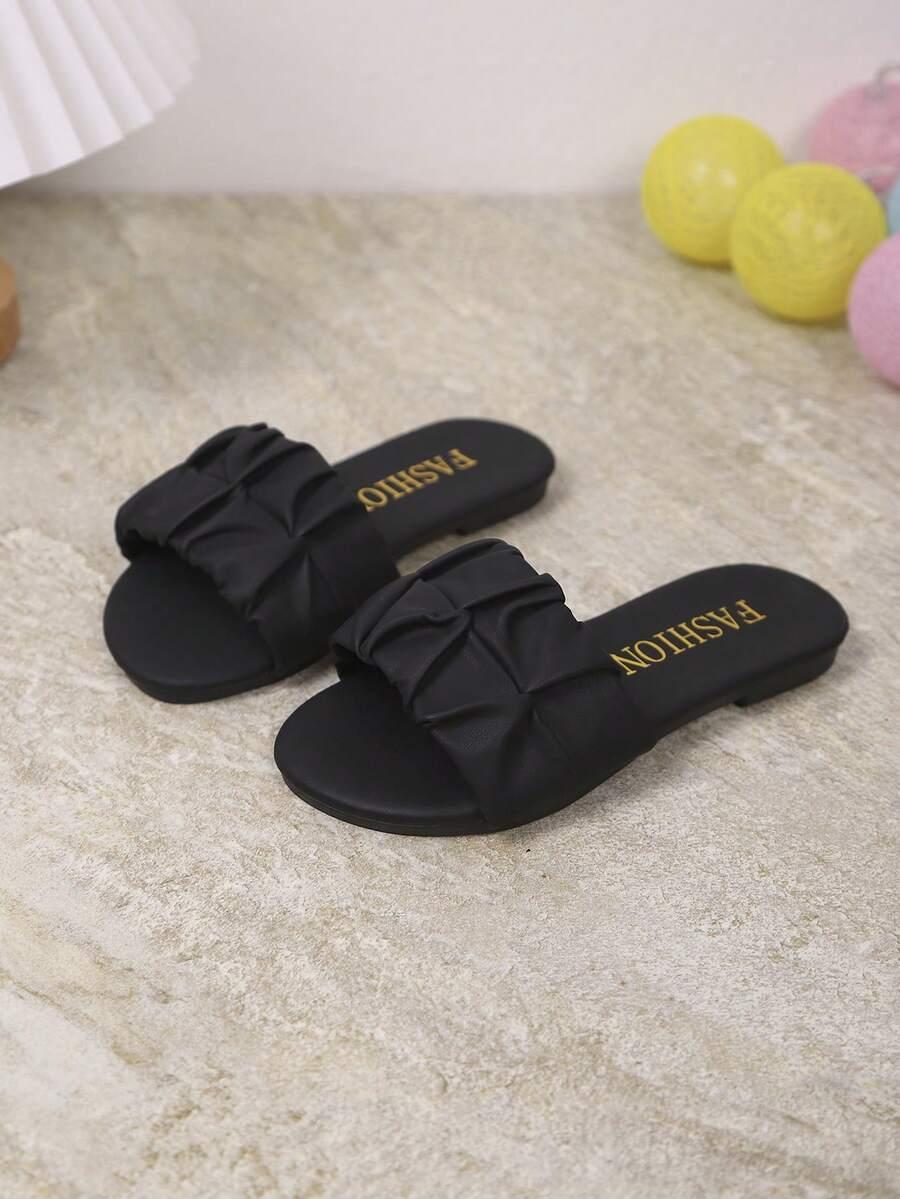 czarne klapki casual