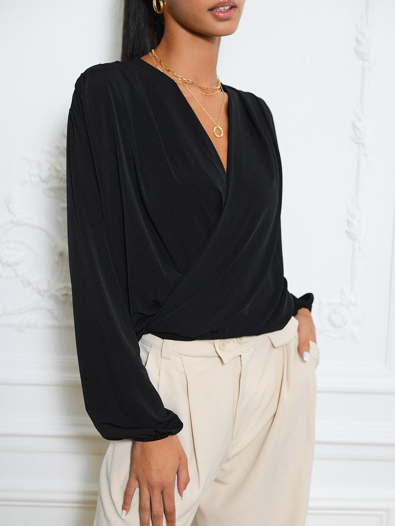 CZARNA BLUZKA V NECK