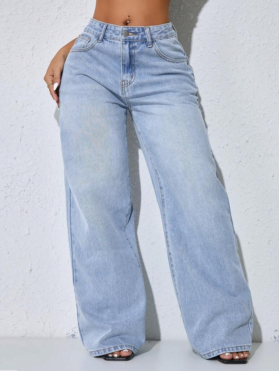 niebieskie spodnie jeans 