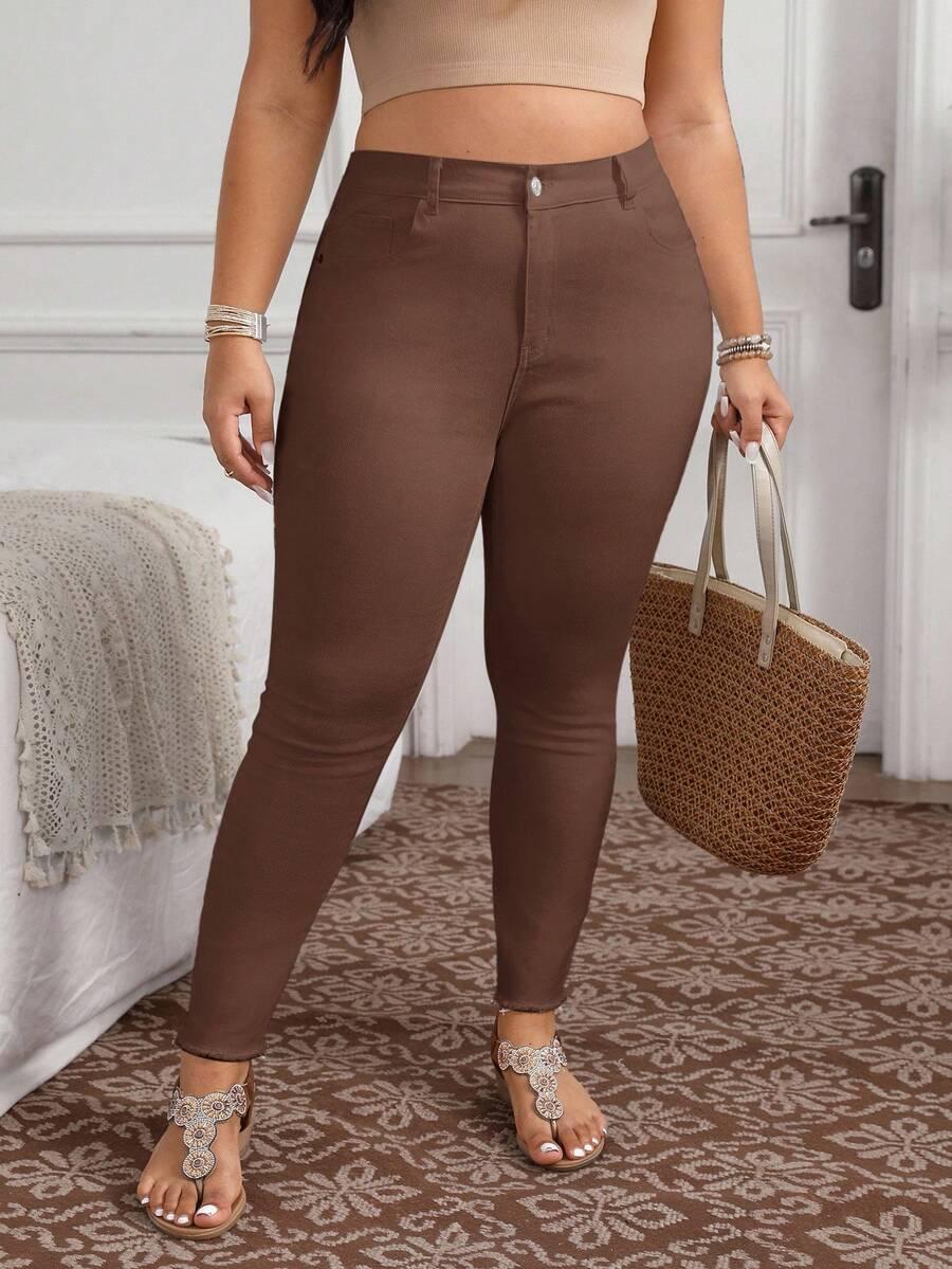 brązowe spodnie jeans 