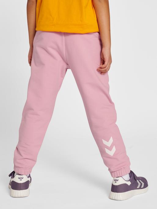 różowe spodnie dres joggersy logo organiczna bawełna