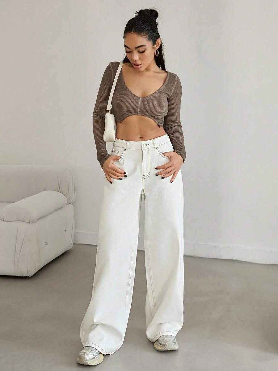 BIAŁE SPODNIE JEANS