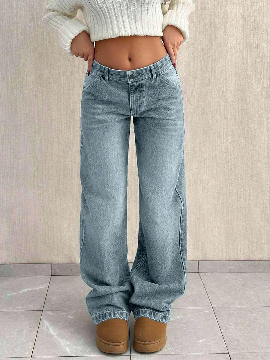 niebieskie spodnie jeans 
