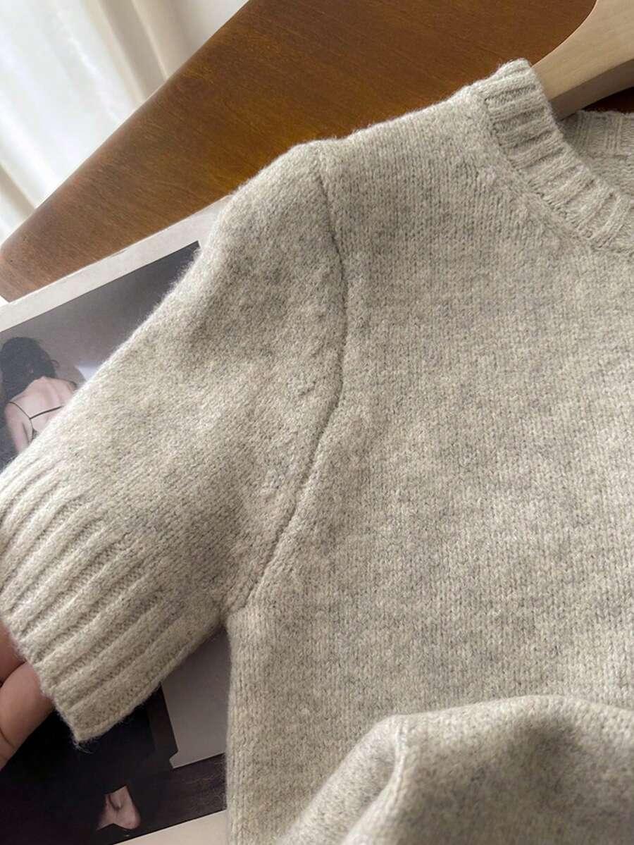 beżowy sweter krótki rękaw