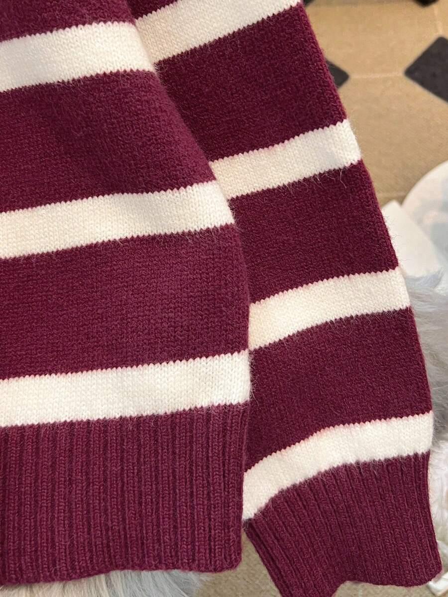 CZERWONY SWETER PASKI ZAMEK
