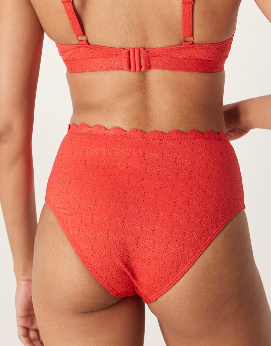 CZERWONY DÓŁ OD BIKINI HAFT