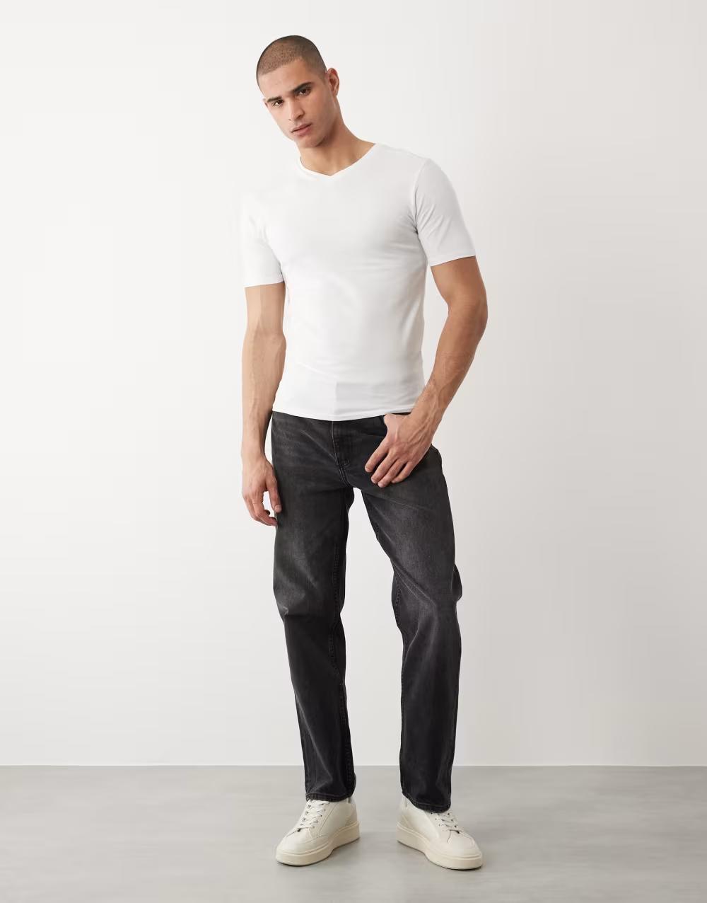 biały t-shirt krótki rękaw v-neck basic