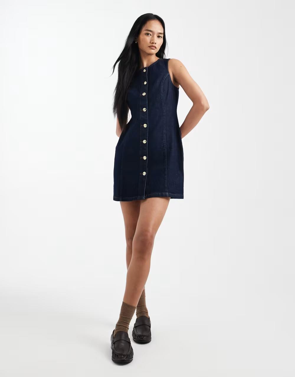 granatowa mini sukienka jeans