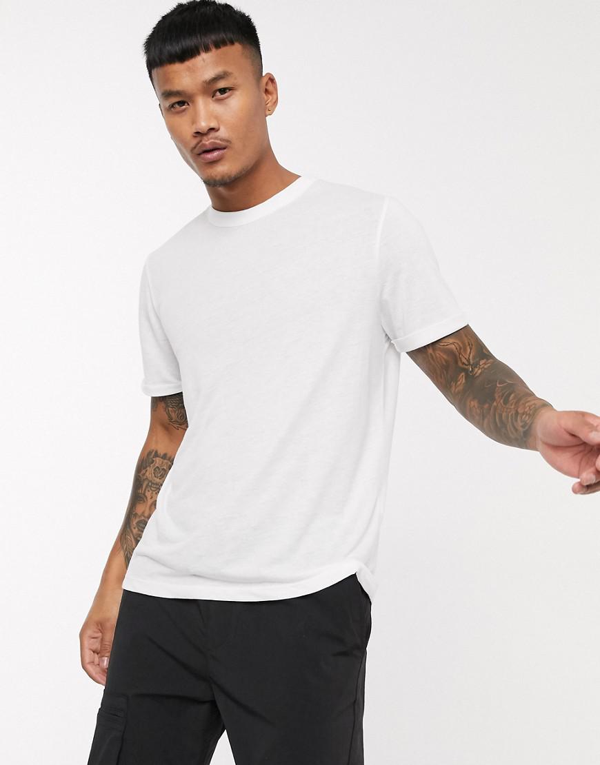 biały t-shirt okrągły dekolt 