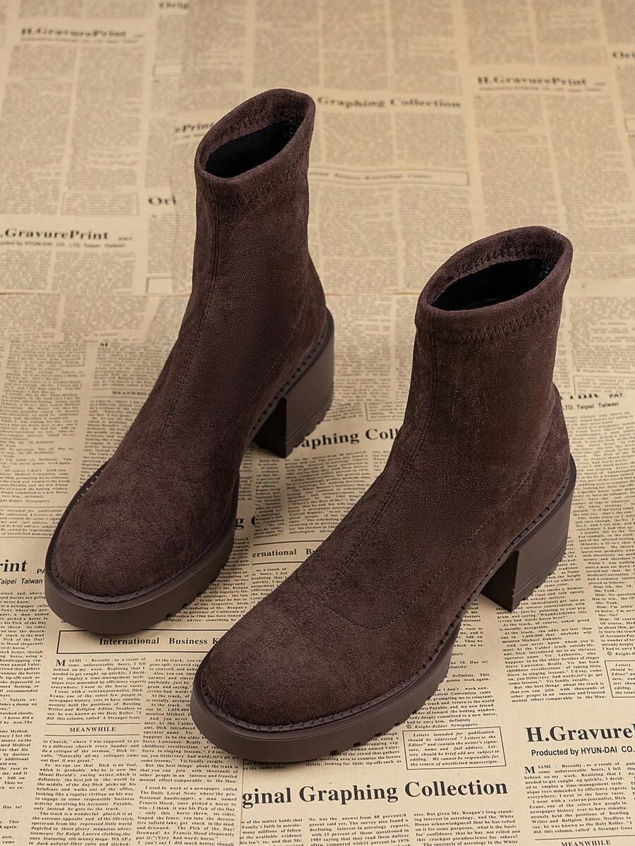 BUTY NA PLATFORMIE 