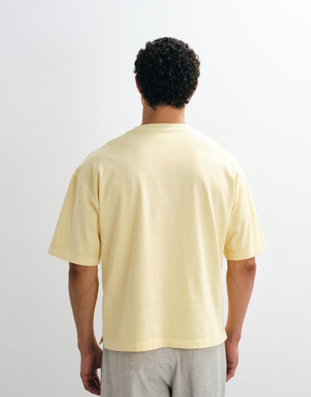 żółty t-shirt okrągły dekolt