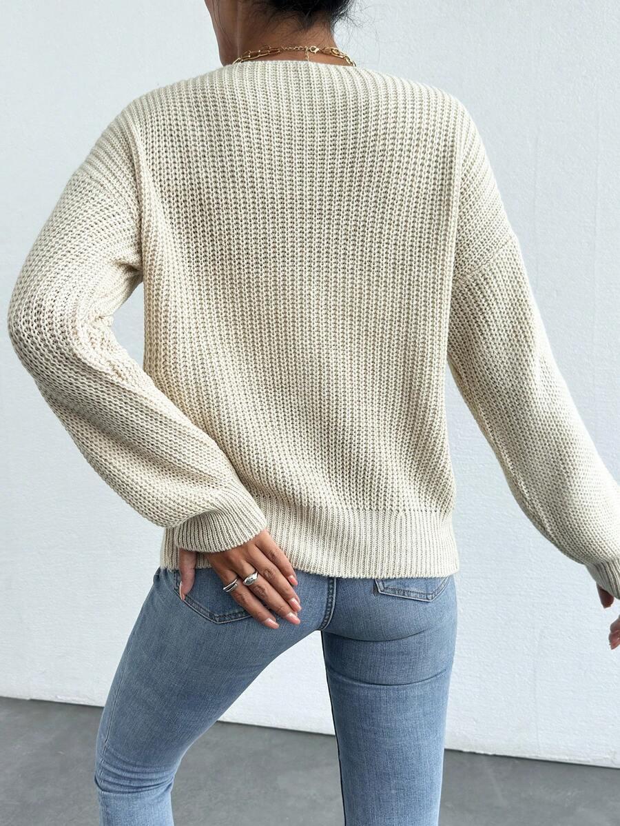 BEŻOWY SWETER DŁUGI RĘKAW