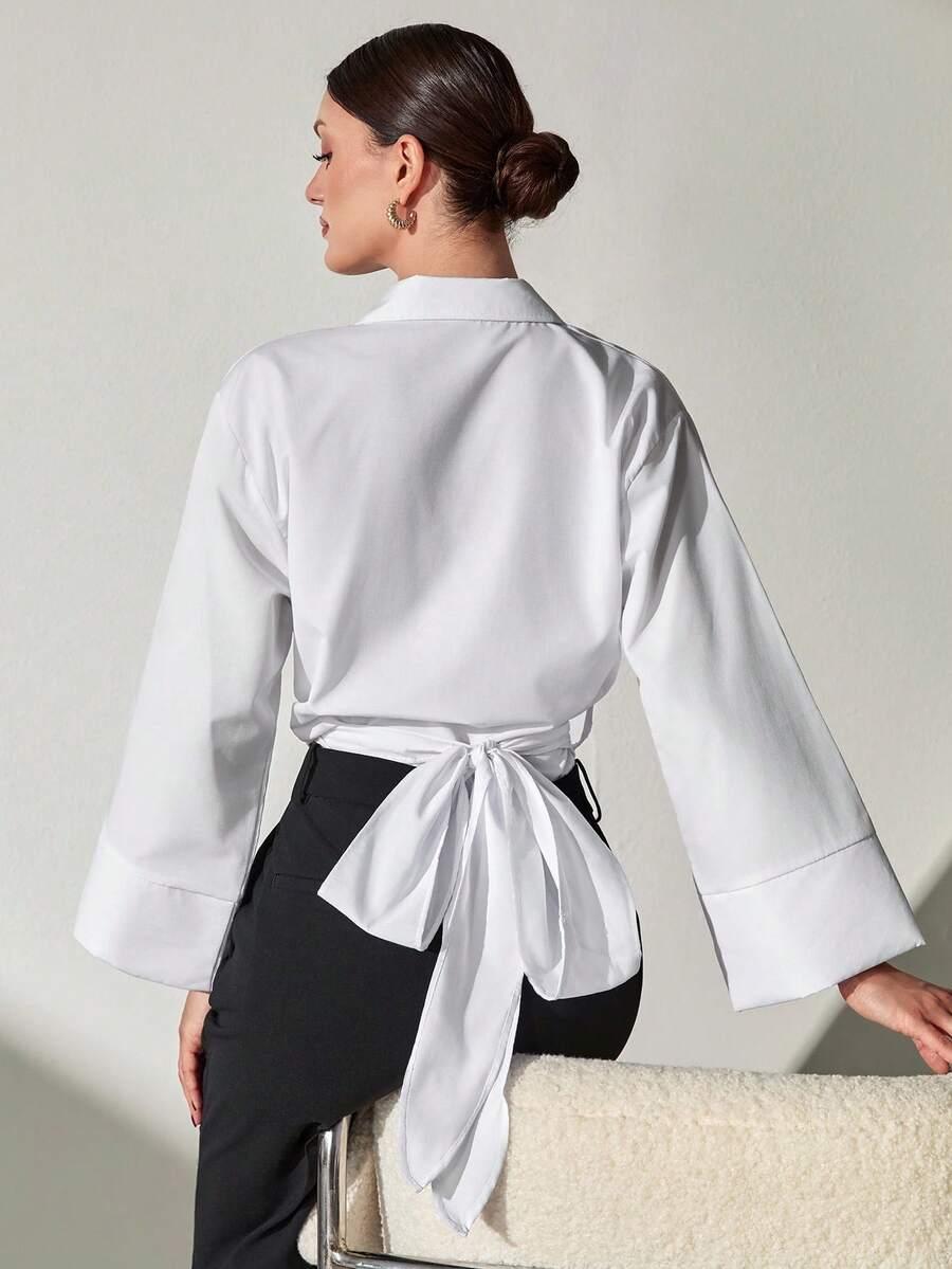 ELEGANCKA KOSZULA KOPERTOWA Z KOŁNIERZYKIEM