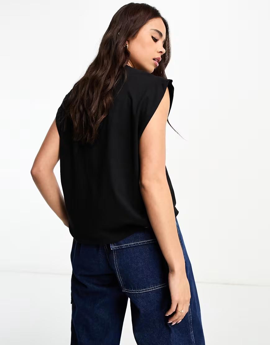 CZARNA BLUZKA BASIC