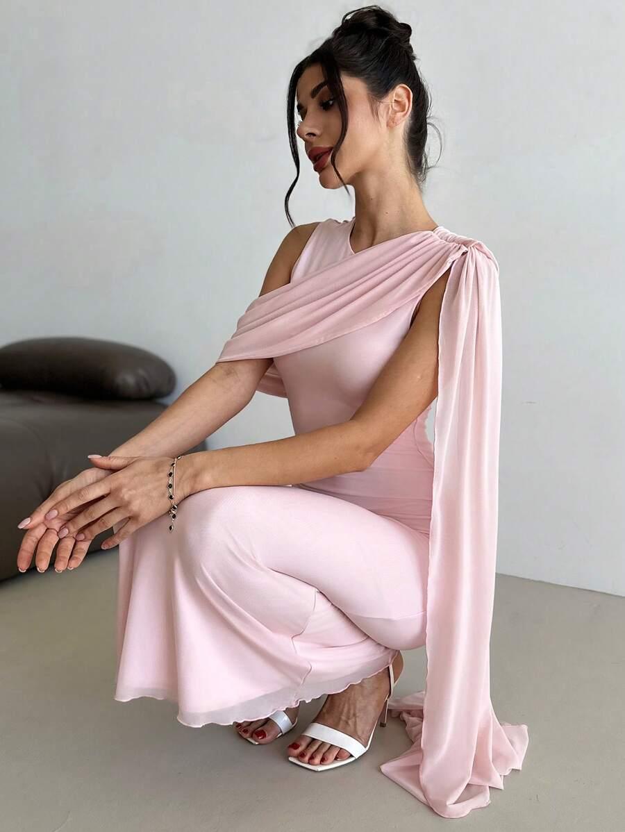 ELEGANCKA SUKIENKA Z OKRĄGŁYM DEKOLTEM 
