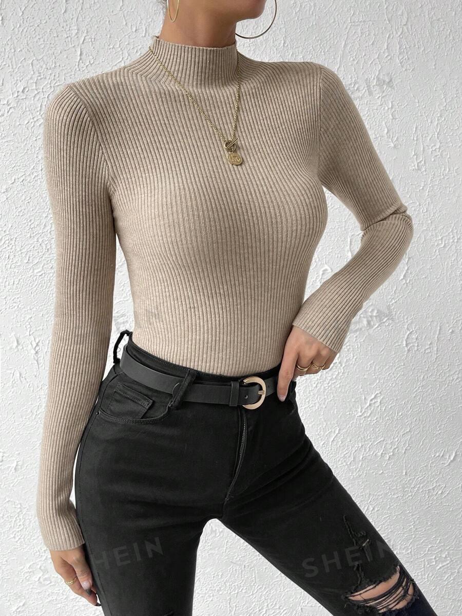BEŻOWY SWETER GOLF