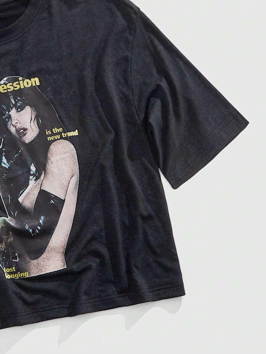LUŹNY T-SHIRT Z NADRUKIEM