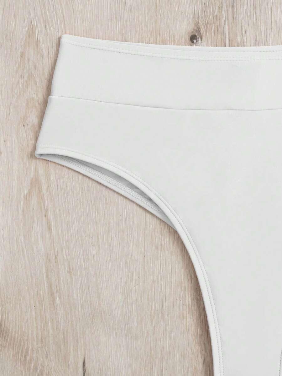 biały dół od bikini
