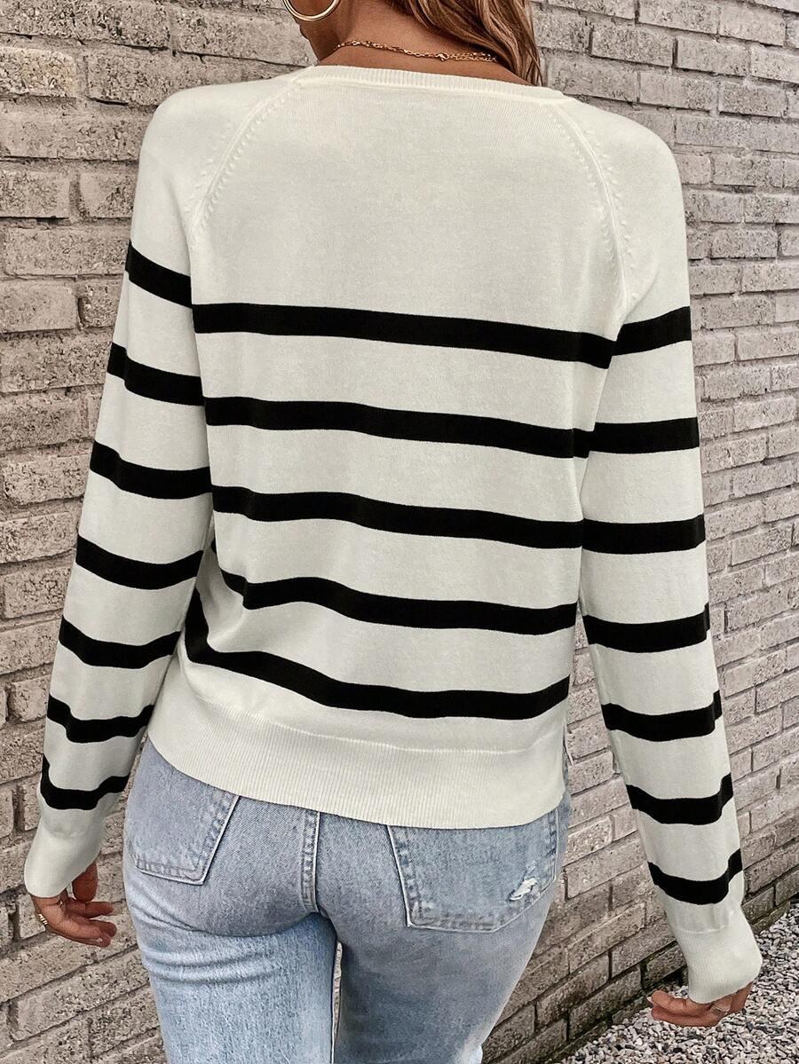 sweter w paski