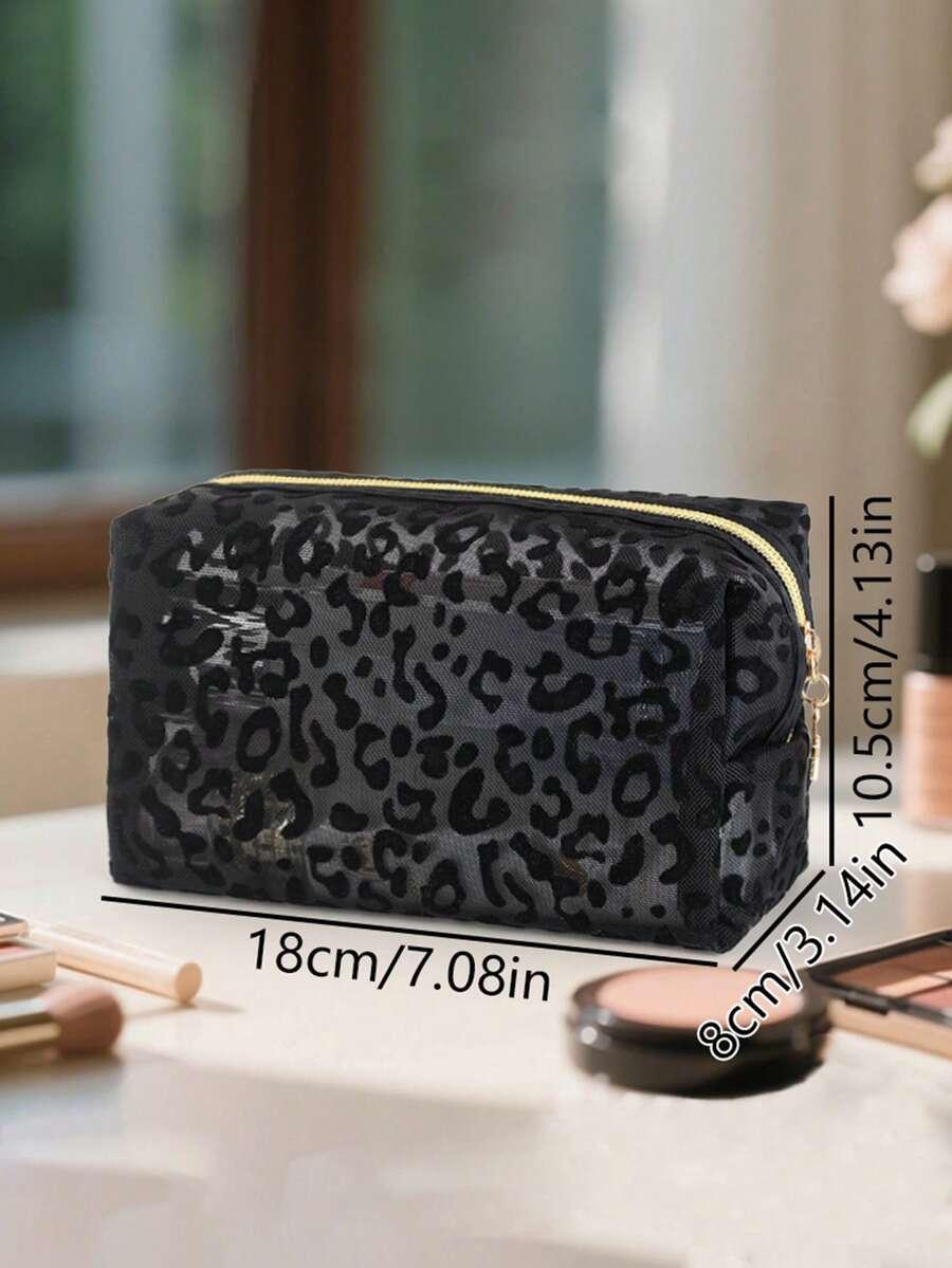 czarna kosmetyczka animal print