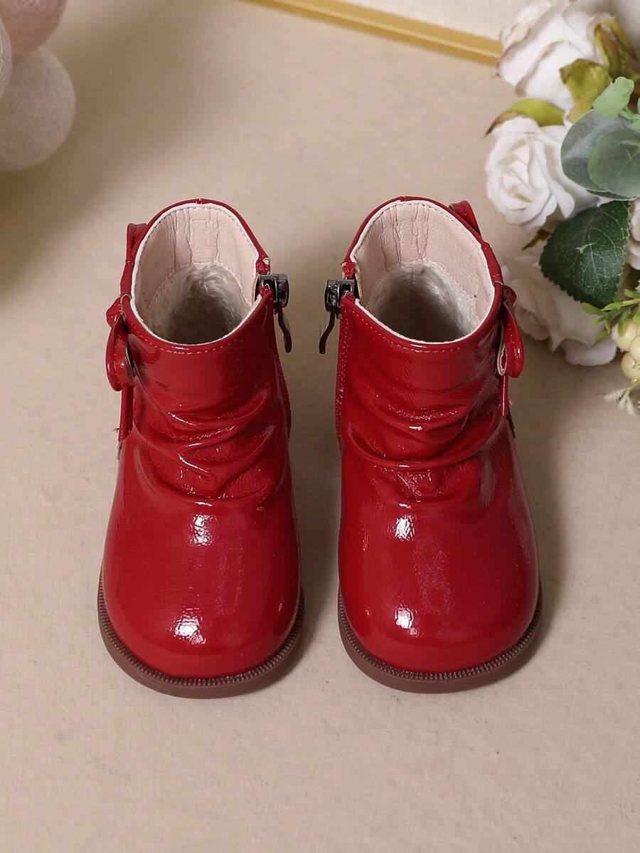 czerwone buty kokarda 