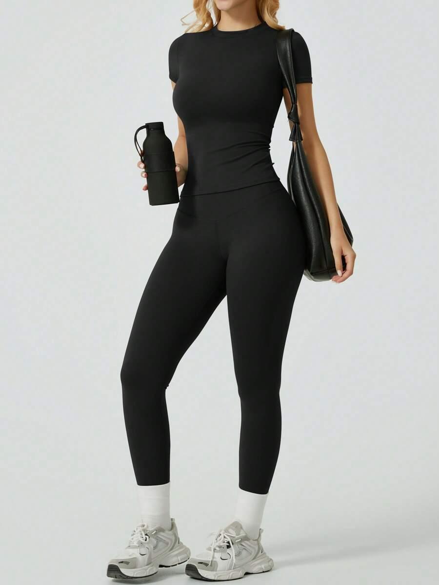 CZARNY KOMPLET TOP LEGGINSY 