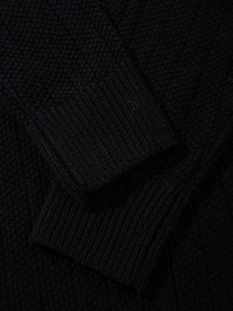 czarny sweter zamek