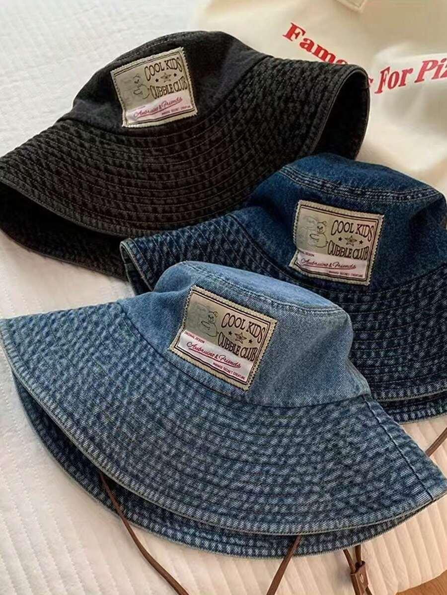 niebieski kapelusz bucket