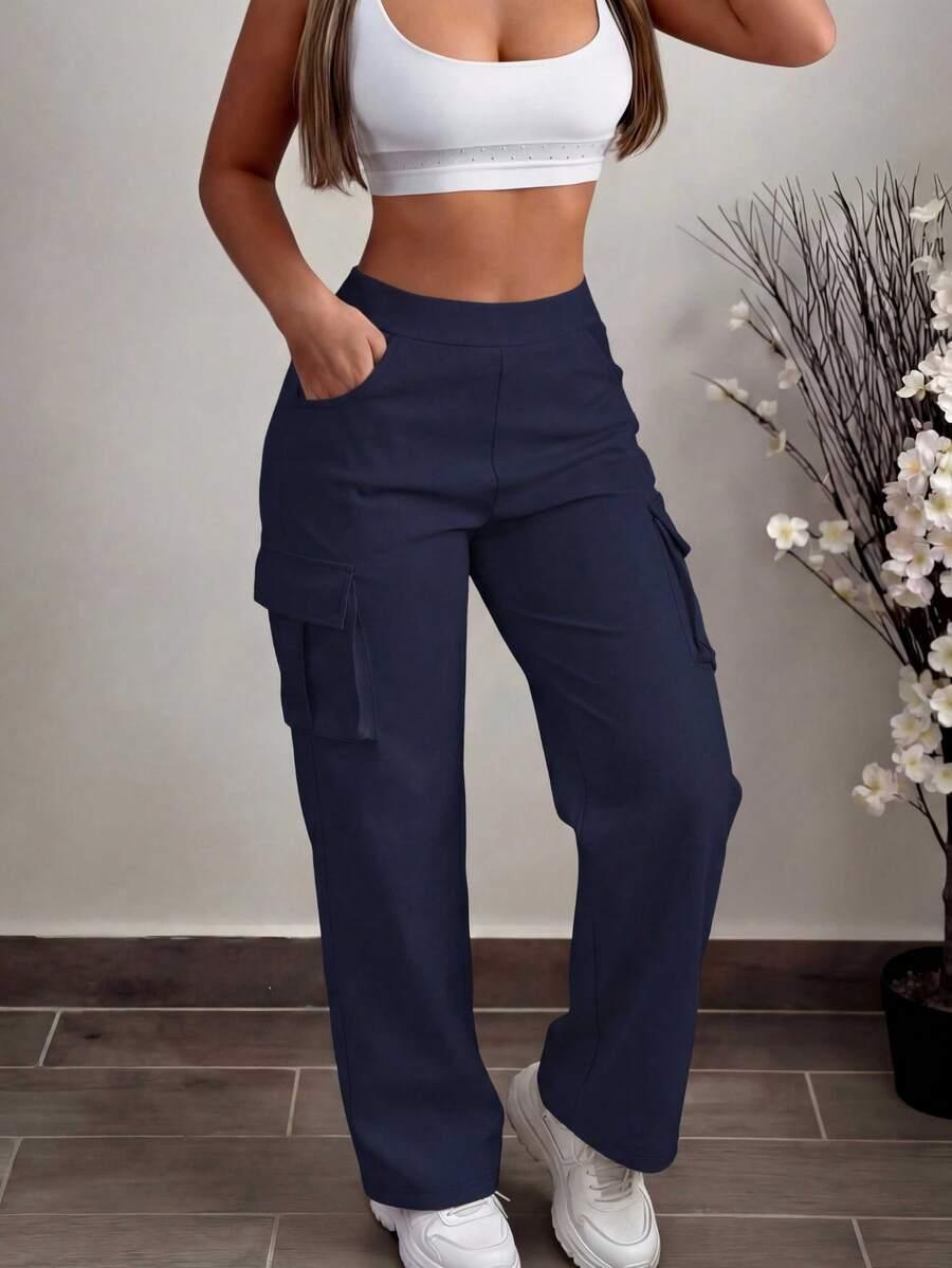 granatowe spodnie casual