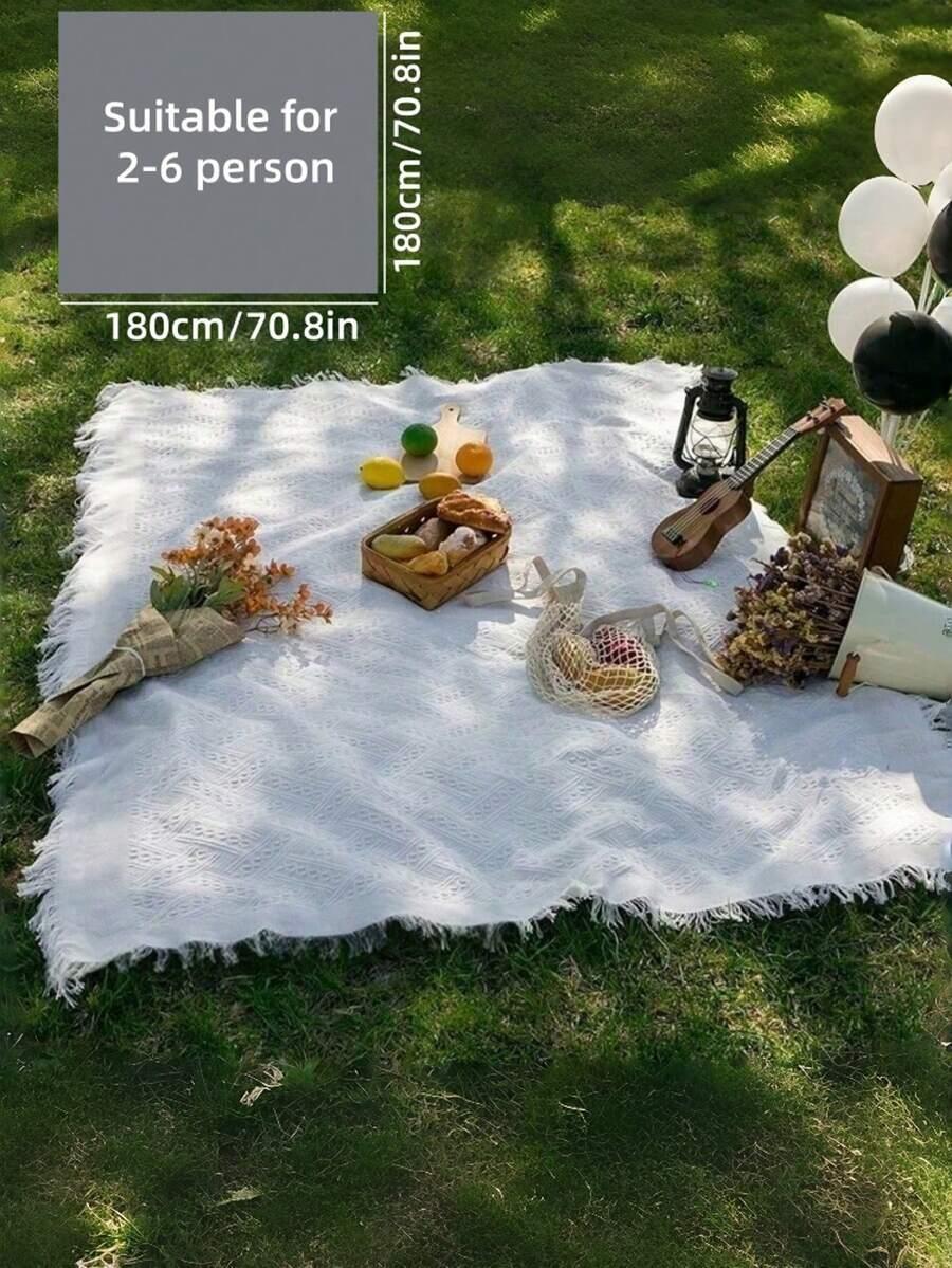 BIAŁY KOC PIKNIKOWY