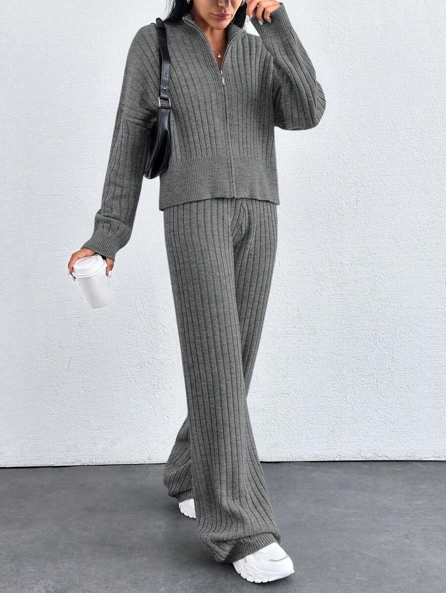 SZARY KOMPLET SWETER SPODNIE
