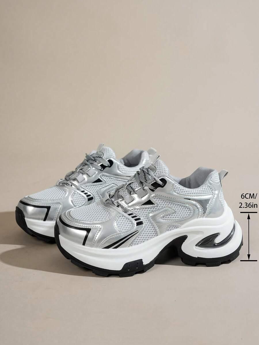 srebne buty sportowe