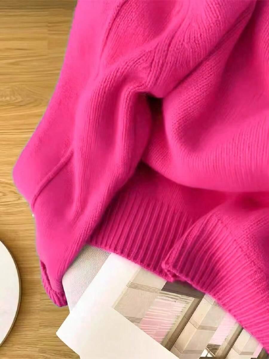 różowy sweter okrągły dekolt 