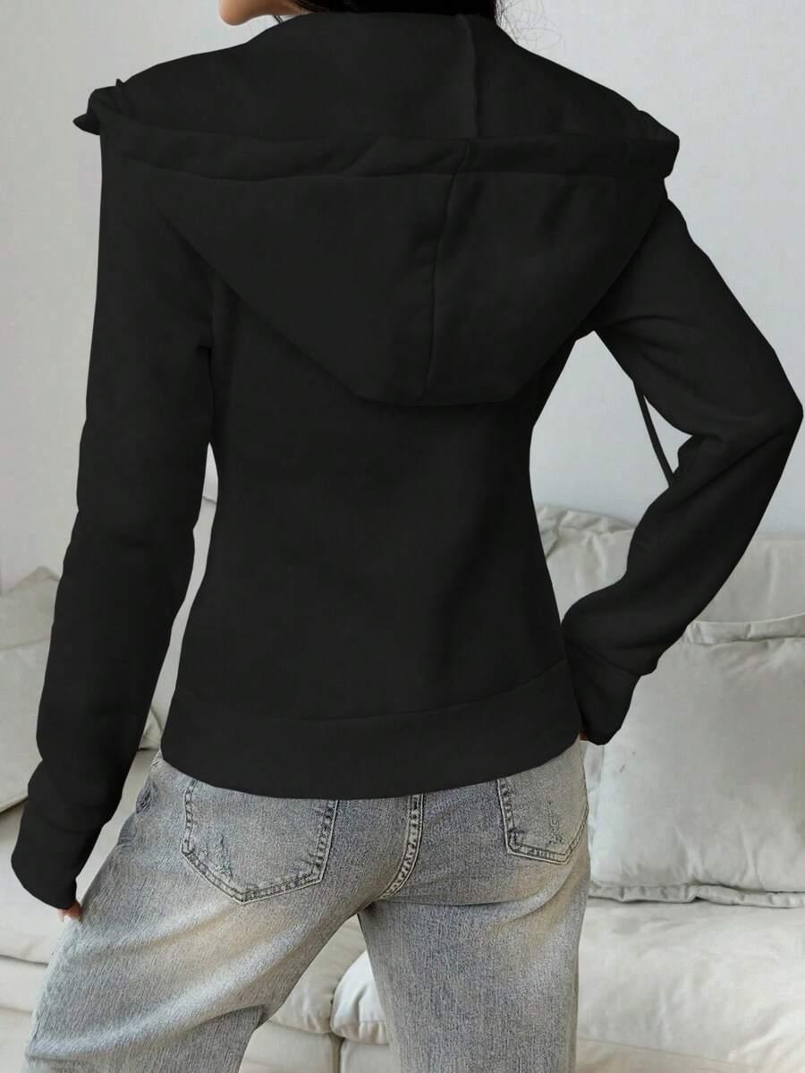 czarna bluza z kapturem
