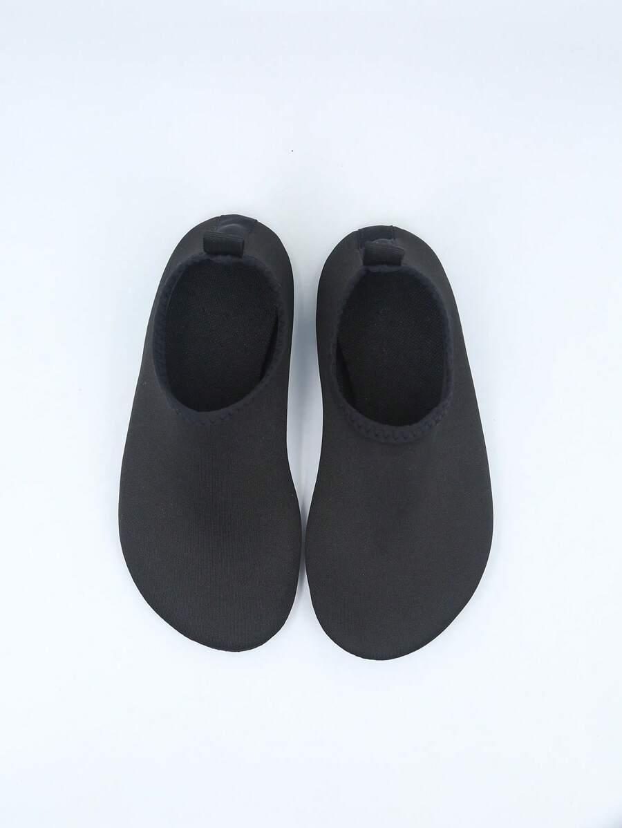 CZARNE BUTY DO WODY