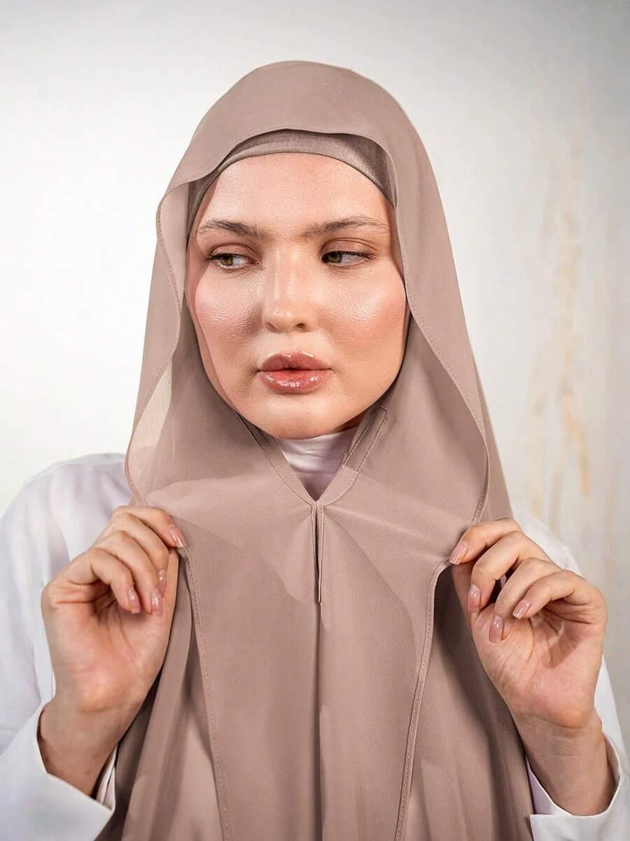 beżowa chusta hidżab