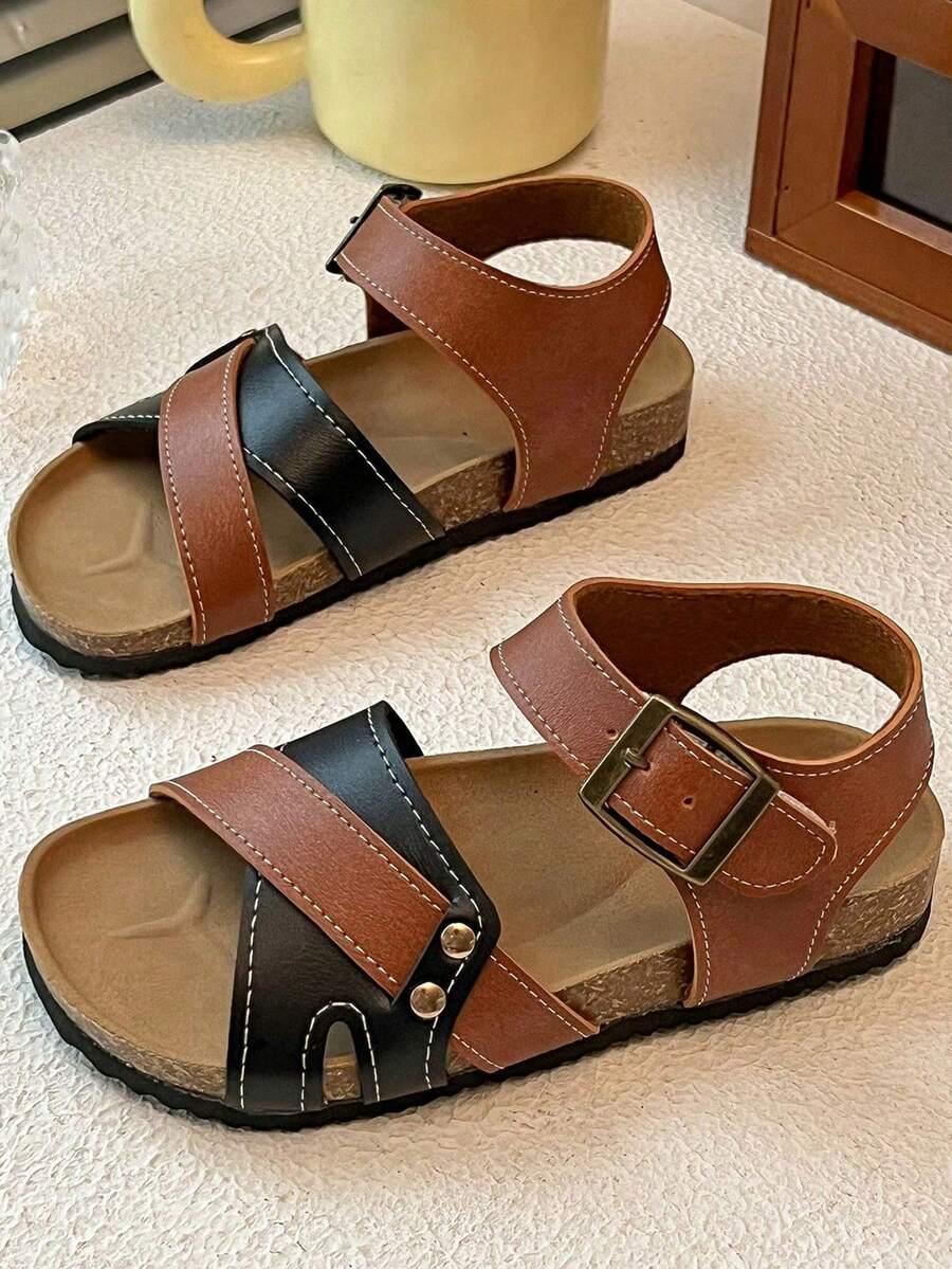 brązowe sandały klamra