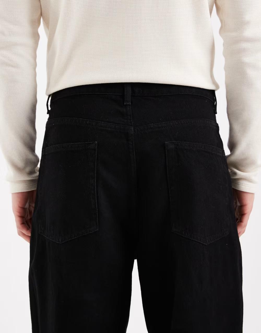czarne spodnie jeans zamek