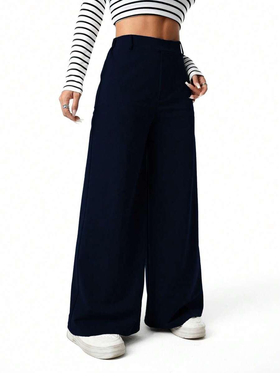 Granatowe spodnie casual