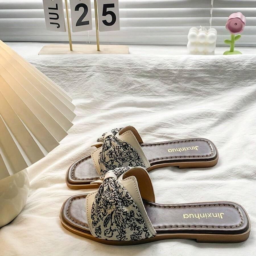 płaskie klapki casual
