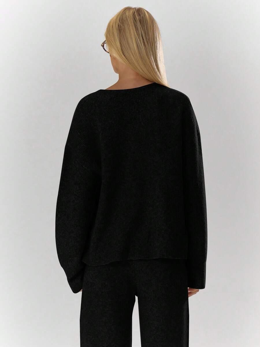 CZARNY ROZPINANY SWETER 