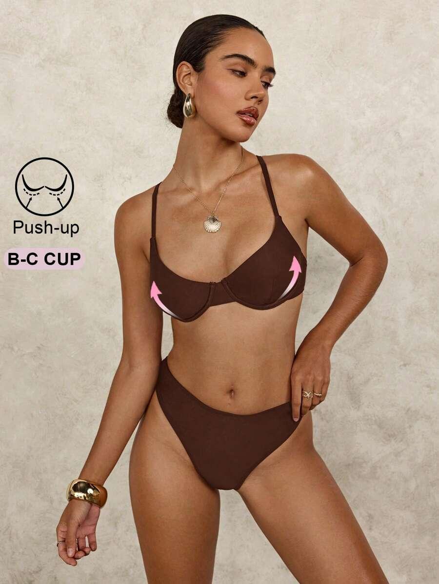 brązowa góra od bikini