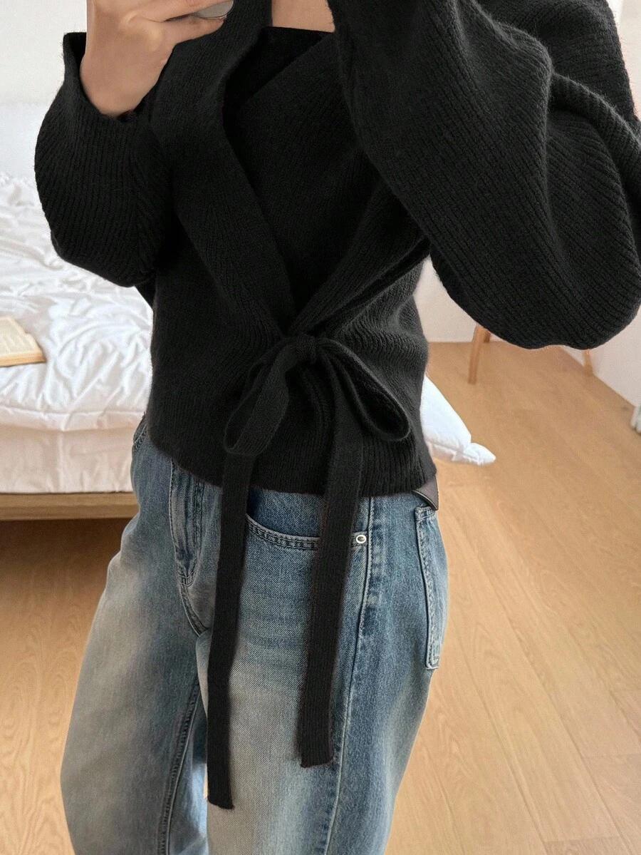 CZARNY SWETER WIĄZANIE