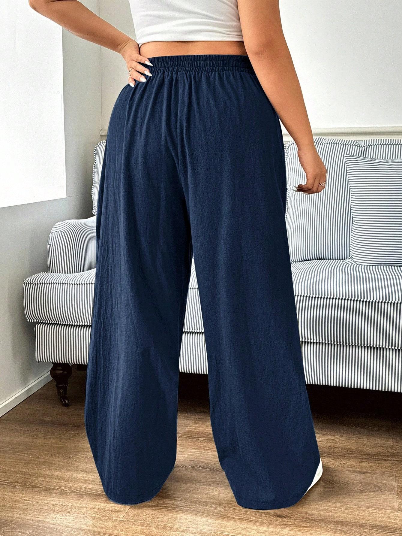 granatowe spodnie casual