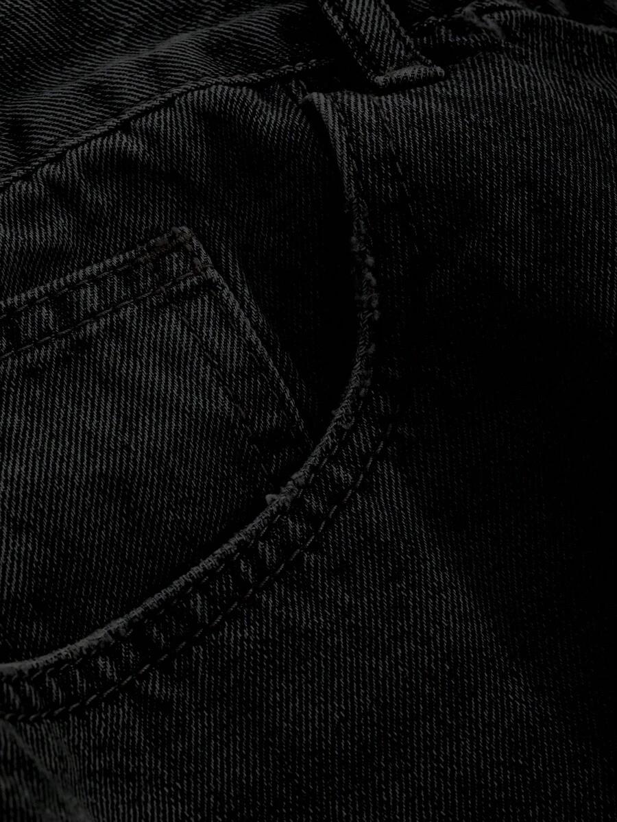 czarne spodnie jeans